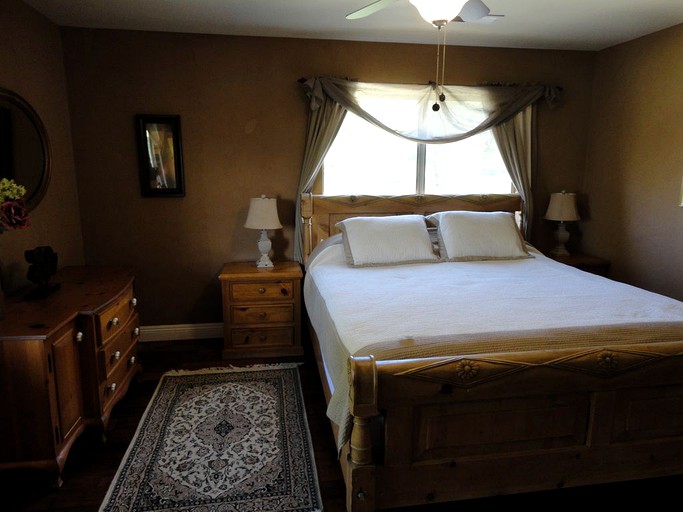 Cabins (Oakhurst, California, United States)