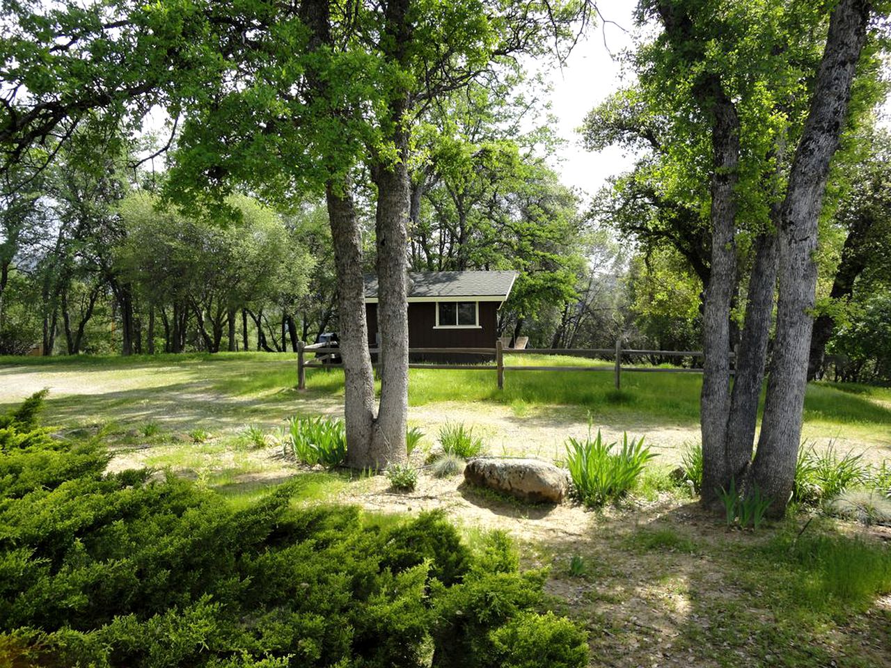 Secluded Cabin Rental with Incredible Views from the Deck near Bass Lake, California