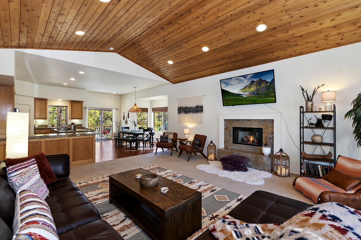 Getaway to Big Bear: Mountain Cabin with Game Room - Your Ultimate Retreat