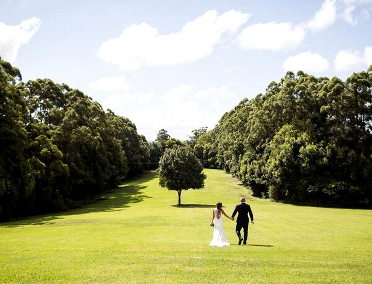 Luxury Family Lodge Getaway with a Pool near Byron Bay, New South Wales