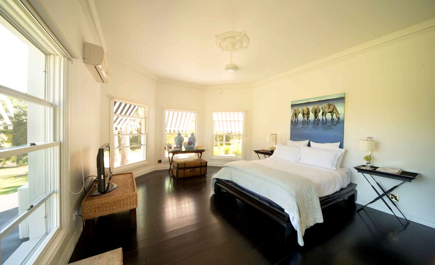 Luxury Family Lodge Getaway with a Pool near Byron Bay, New South Wales