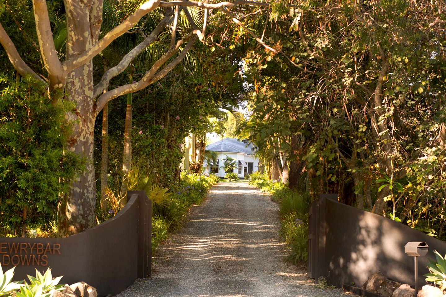 Luxury Family Lodge Getaway with a Pool near Byron Bay, New South Wales