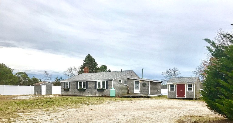 Cottages (Harwitch, Massachusetts, United States)