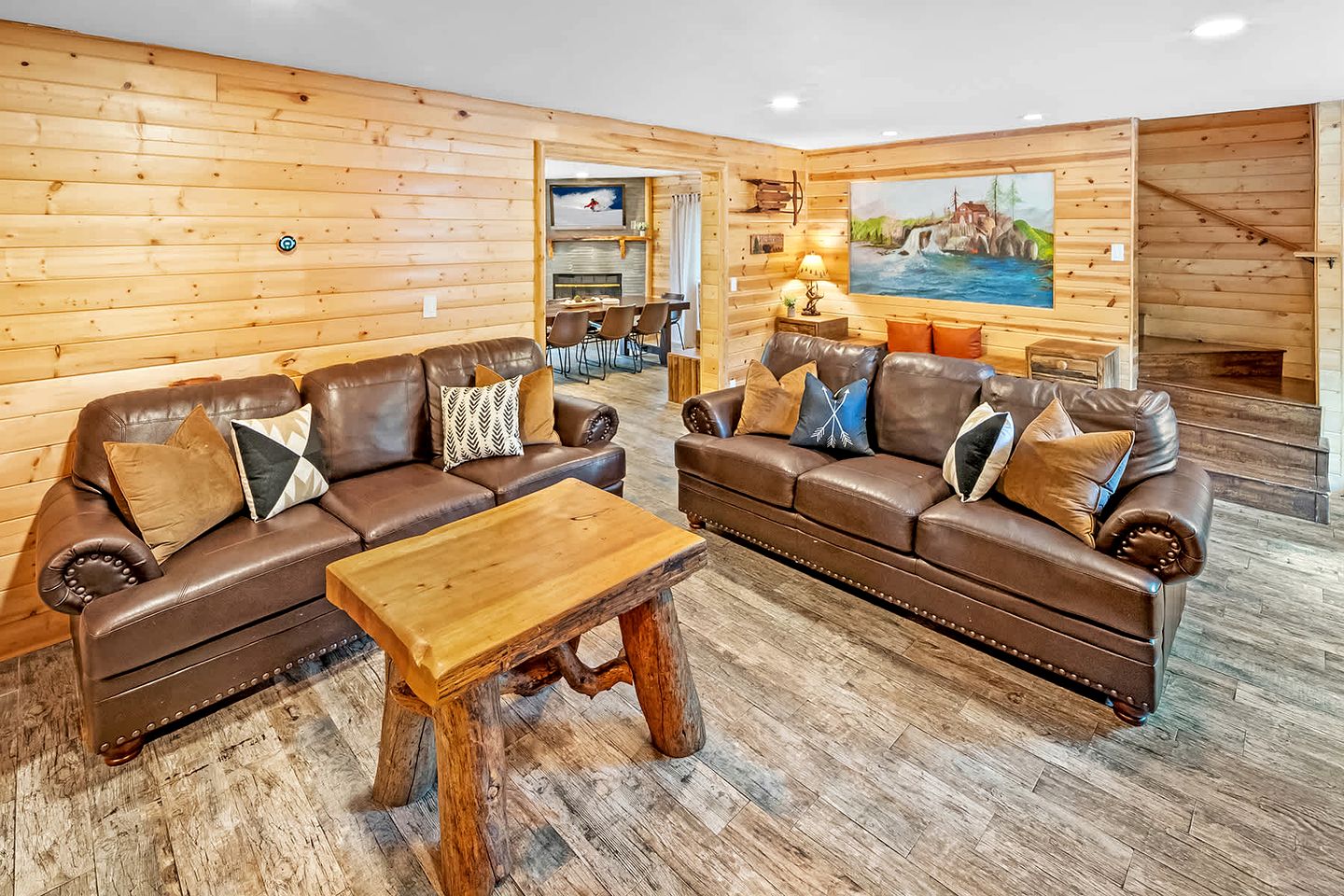 Splendid Cabin with Basket Court, Game Space and Deck in California