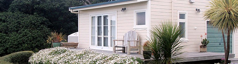 Cottages (Gisborne, North Island, New Zealand)