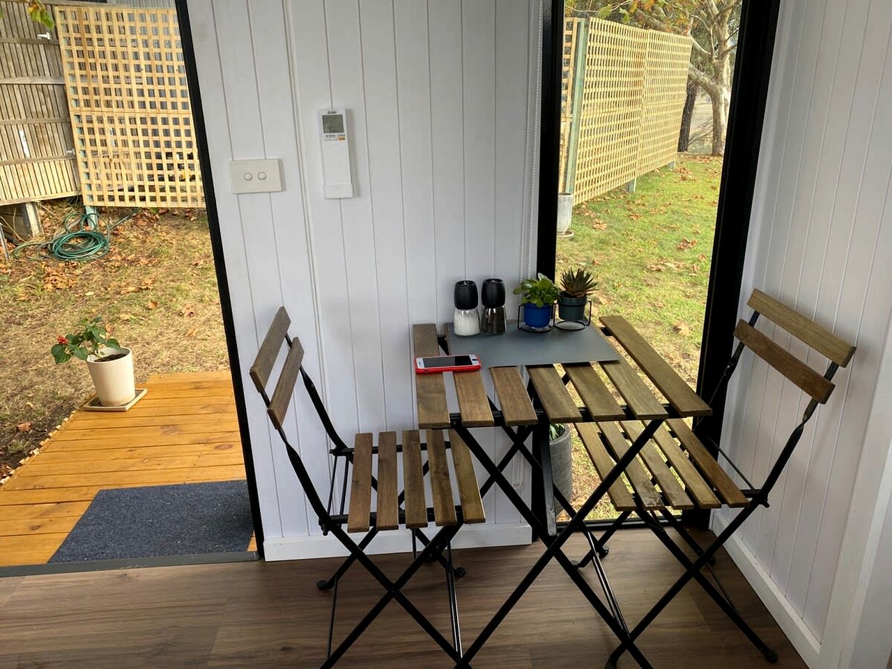 Stunning Tiny House with Fantastic Views in Osbornes Flat, Victoria