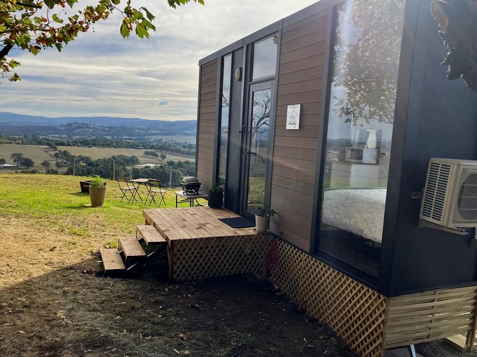 Tiny Houses (Australia, Osbornes Flat, Victoria)