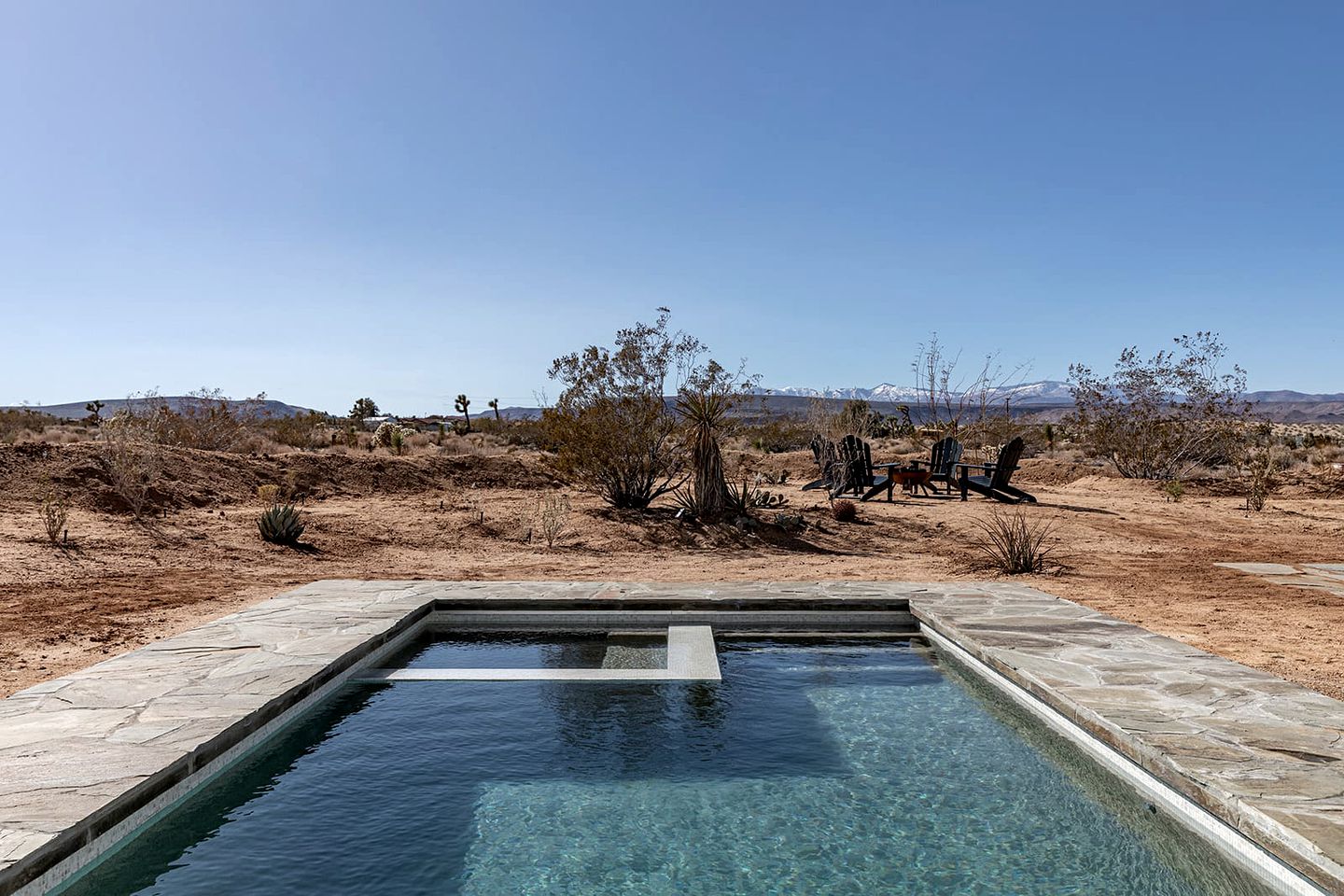 Stunning Cottage with Spa Pool and Fire Pit in Joshua Tree, California