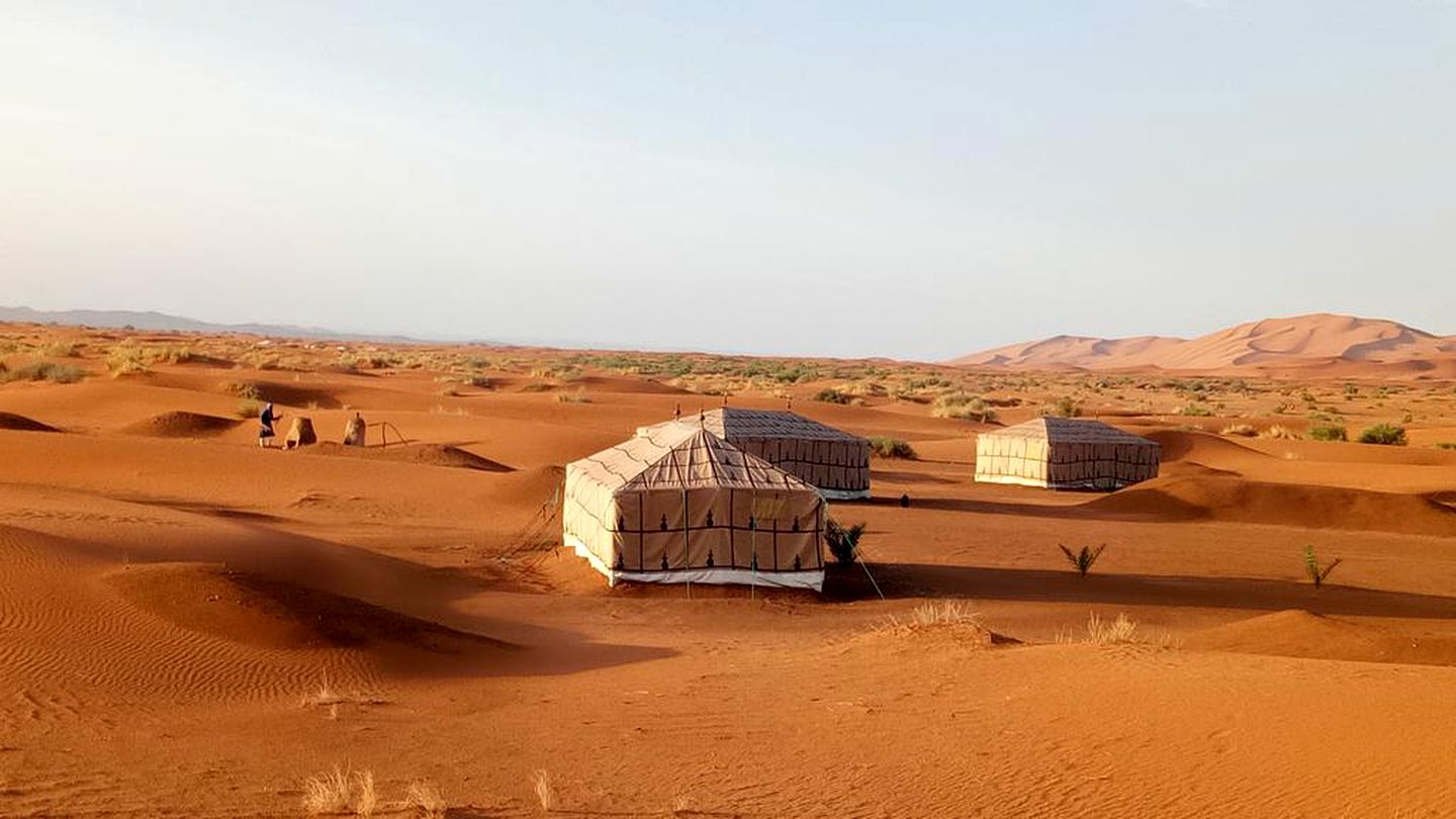 Unique Glamping Tent with On-Site Restaurant in Merzouga, Morocco