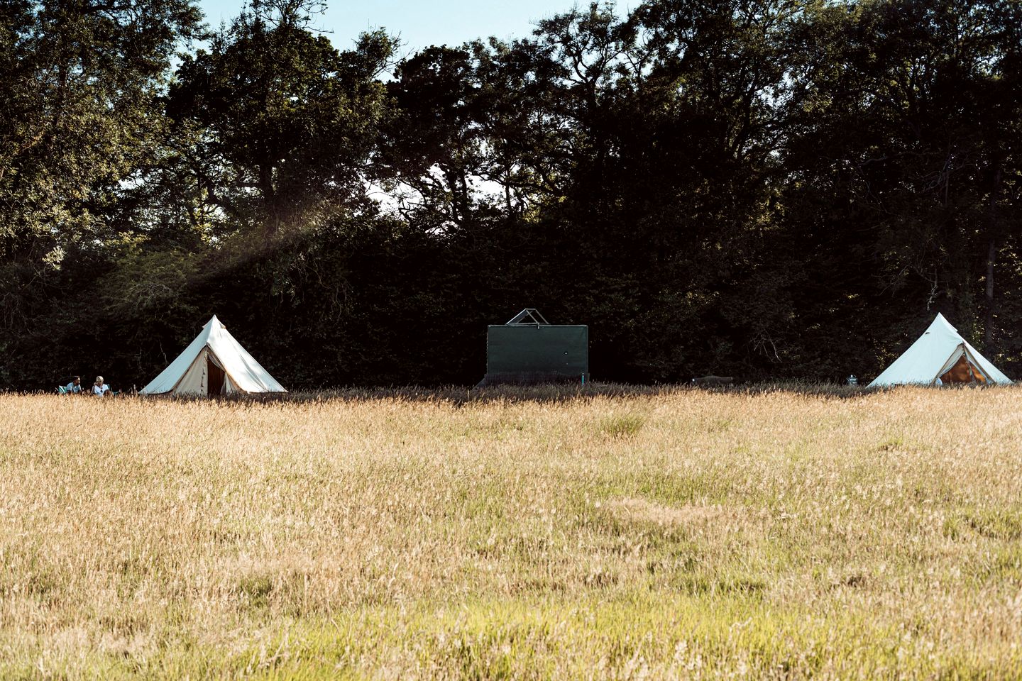 Secluded Luxury Glamping in a Tranquil Meadow Escape in England, United Kingdom