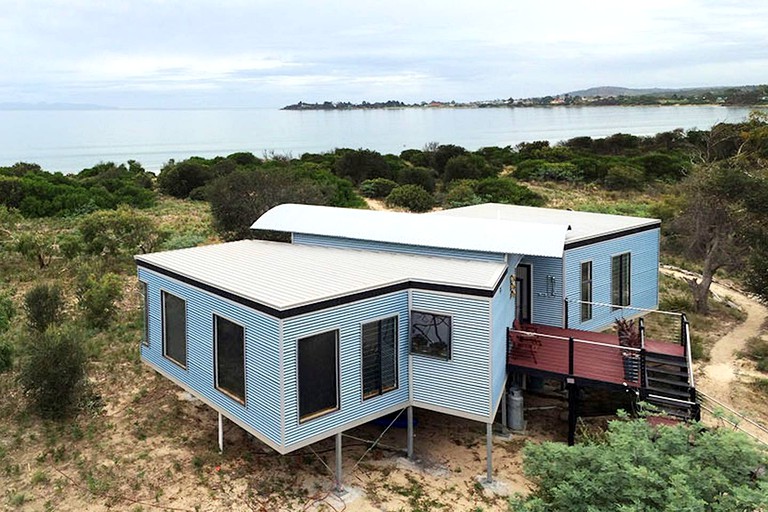 Cottages (Dolphin Sands, Tasmania, Australia)