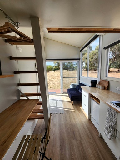 Tiny Houses (Australia, Jindera, New South Wales)