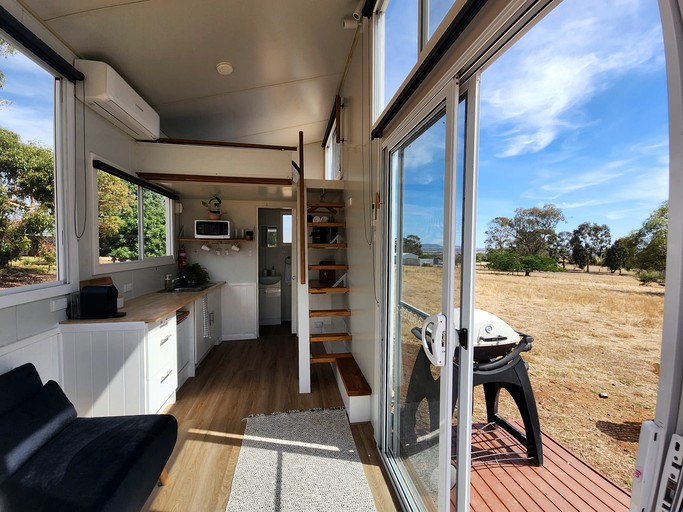 Tiny Houses (Australia, Jindera, New South Wales)