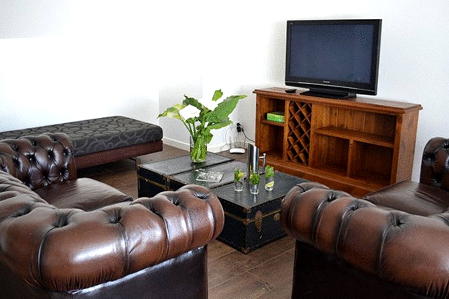 Lovely Holiday Rental on a Welcoming 30-Acre Farm near Auckland, North Island