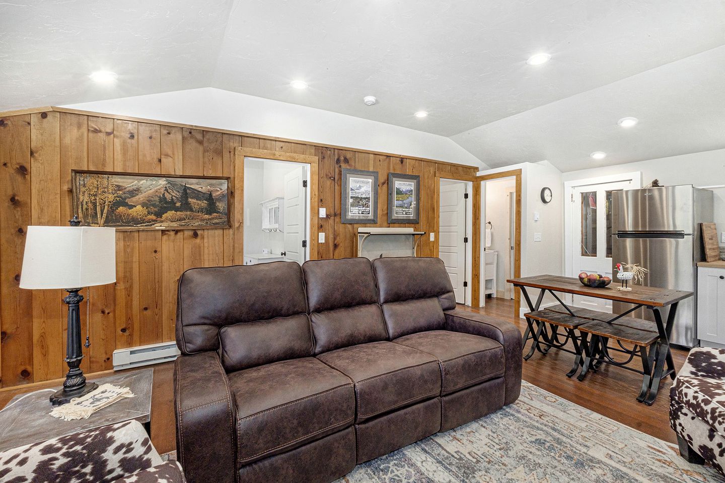 Modern Serene Cabin with Amazing Hiking Trails and Wildlife in Estes Park, Colorado