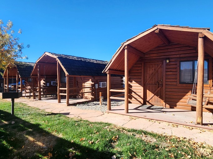 Cabins (United States of America, Fruita, Colorado)
