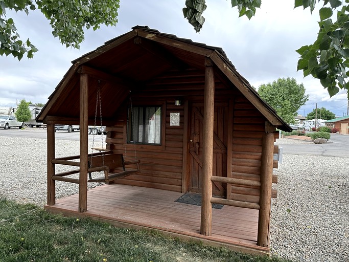 Cabins (United States of America, Fruita, Colorado)