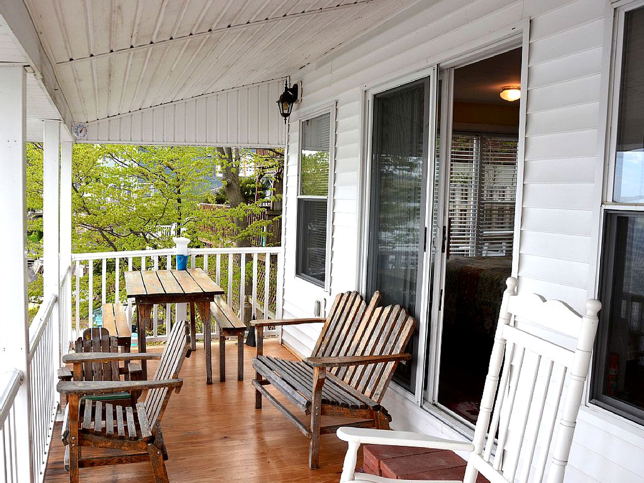 Luxury Cottage Rental with Private Dock on Keuka Lake in Finger Lakes Wine Country