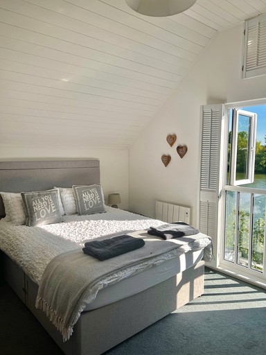 Vacation Rentals (United Kingdom, south cerney, England)