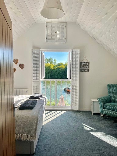 Vacation Rentals (United Kingdom, south cerney, England)