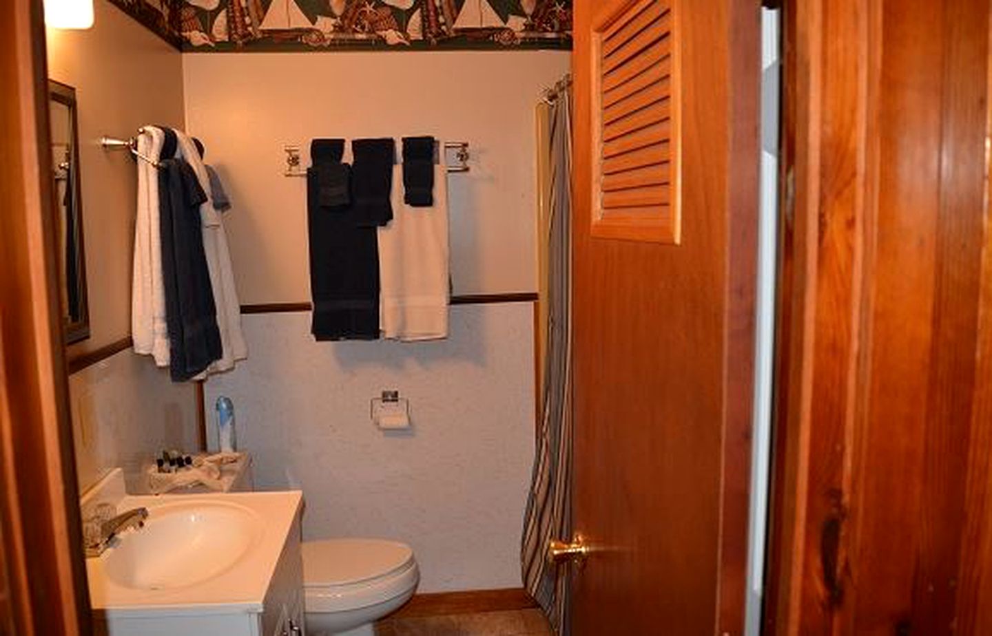 NOLAND POINT RESORT, Cabins 42846, Theodosia, United States of America