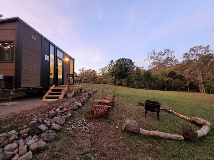 Tiny Houses (Australia, Eidsvold, Queensland)