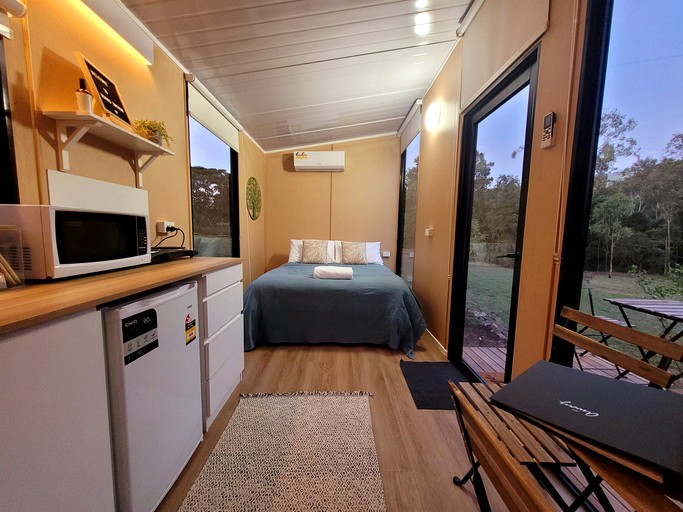 Tiny Houses (Australia, Eidsvold, Queensland)