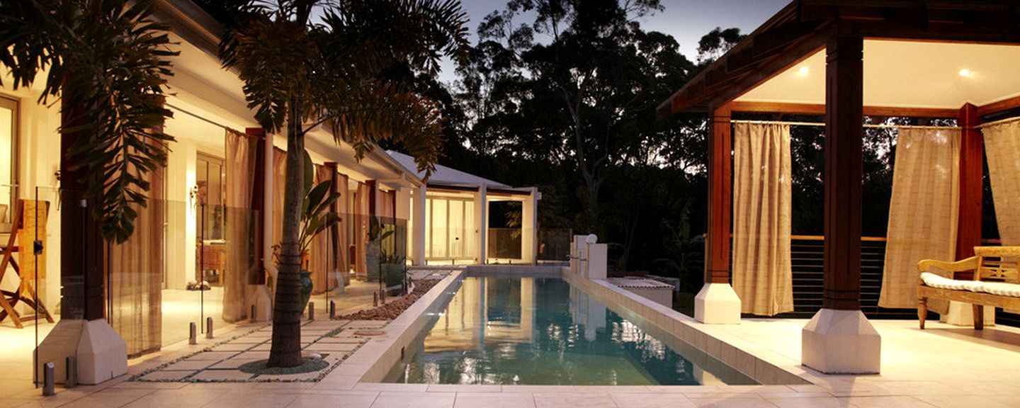 Stunning Bed and Breakfast Room for Romantic Getaway near Noosa Heads, Queensland