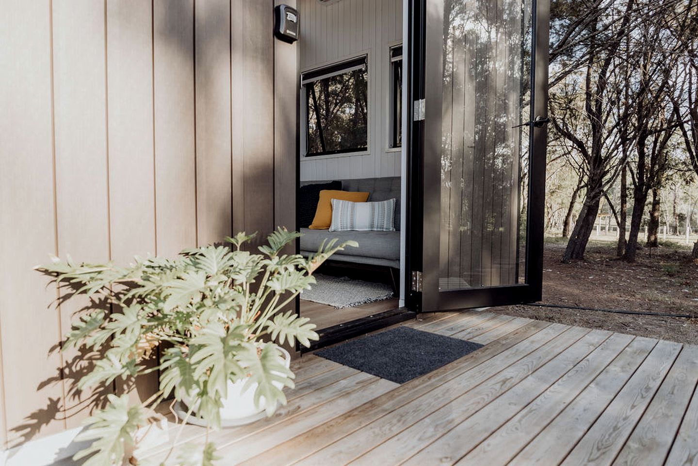 Spectacular Tiny House Loft Near National Parks, Forests and Coast in Queensland, Australia