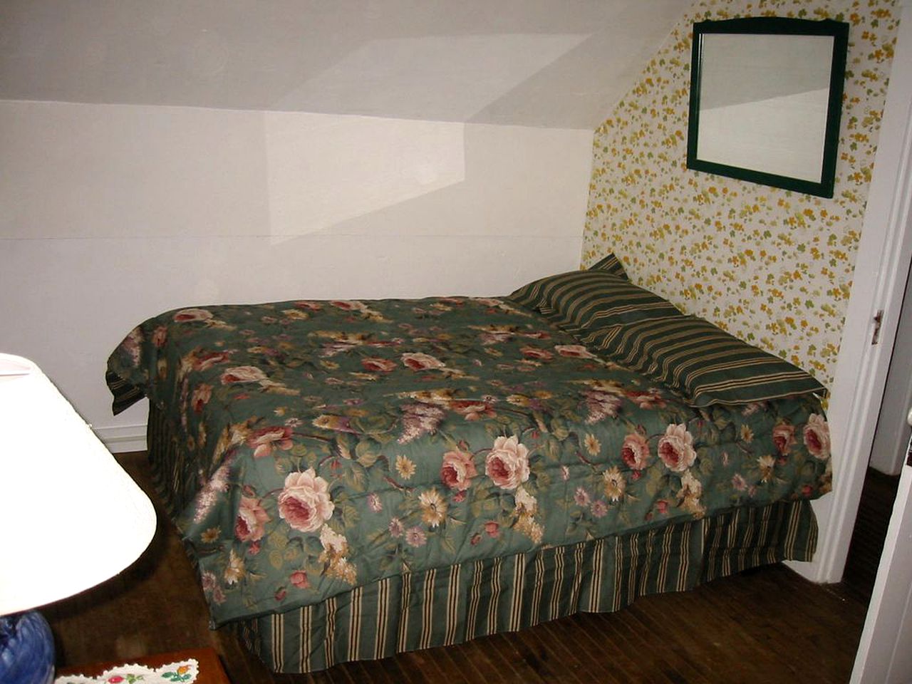 Cozy Cottage Rental Located Lakeside in the Peaceful Forest of Millinocket, Maine