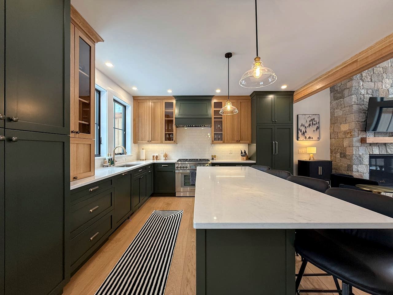 Modern Alpine Retreat with Private Hot Tub and Fireplace in North Conway, New Hampshire