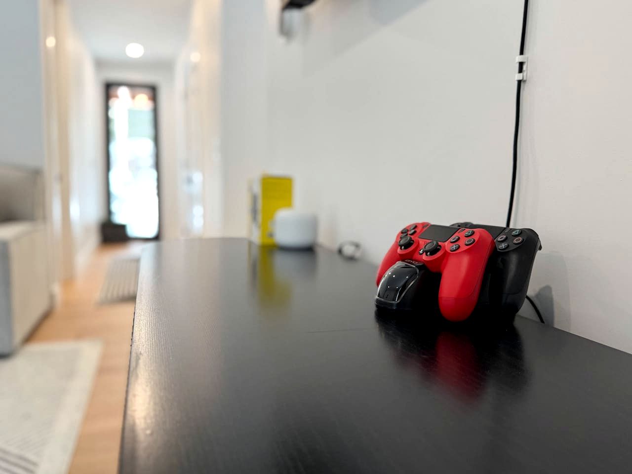 Modern Alpine Retreat with Private Hot Tub and Fireplace in North Conway, New Hampshire