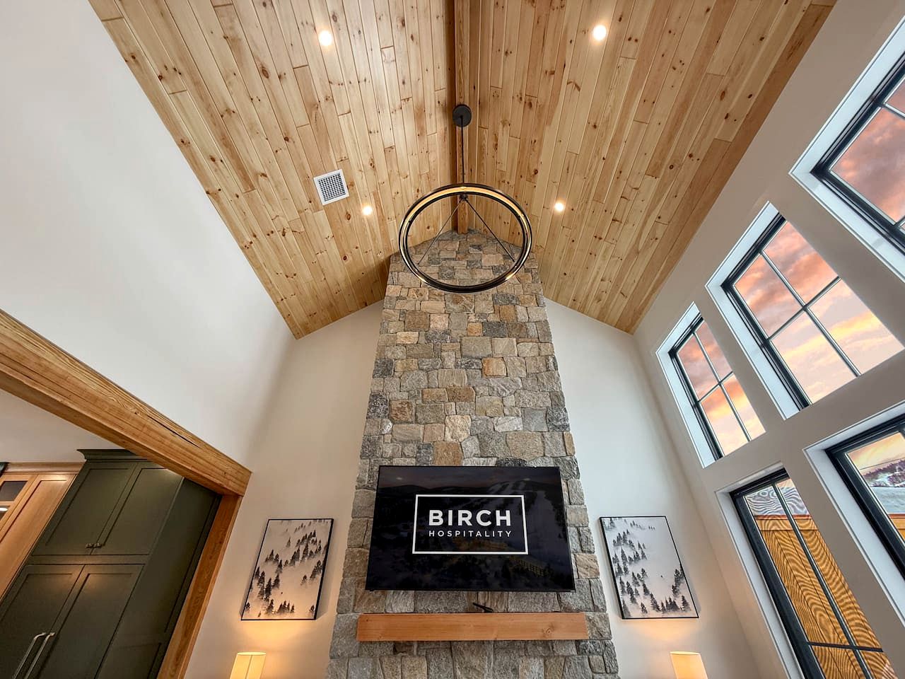 Modern Alpine Retreat with Private Hot Tub and Fireplace in North Conway, New Hampshire