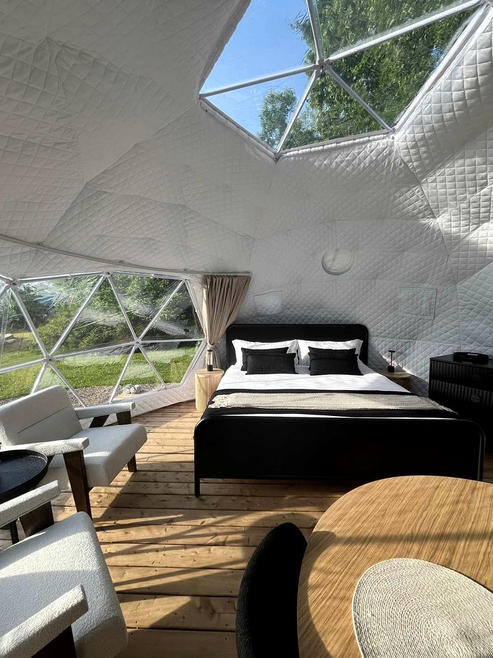 Nordic Luxe Geodome Retreat with Skylight & Forest Views near Tobermory, Ontario