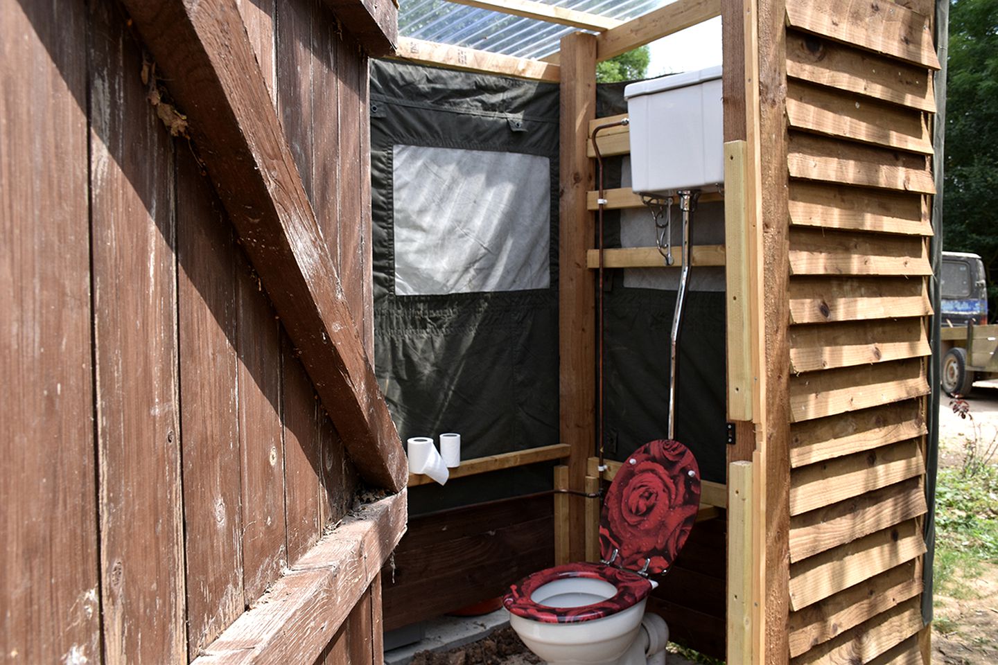 Spacious Safari Tent for a Glamping Experience near the Beach in Norfolk, England