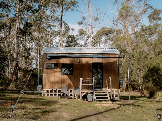 Tiny Houses (Australia, North Bruny, Tasmania)