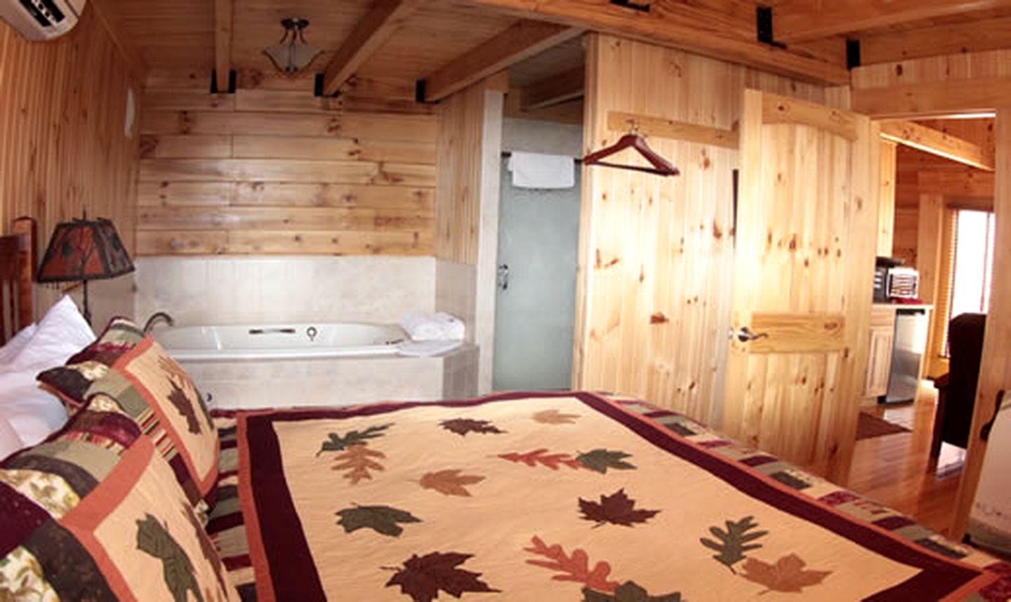 Romantic Suite in Cabins, West Virginia