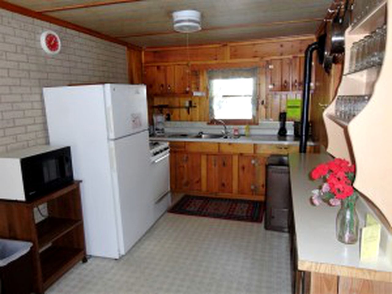 Homespun Cabin in the Woods with Lake Views in Eagle River, Wisconsin