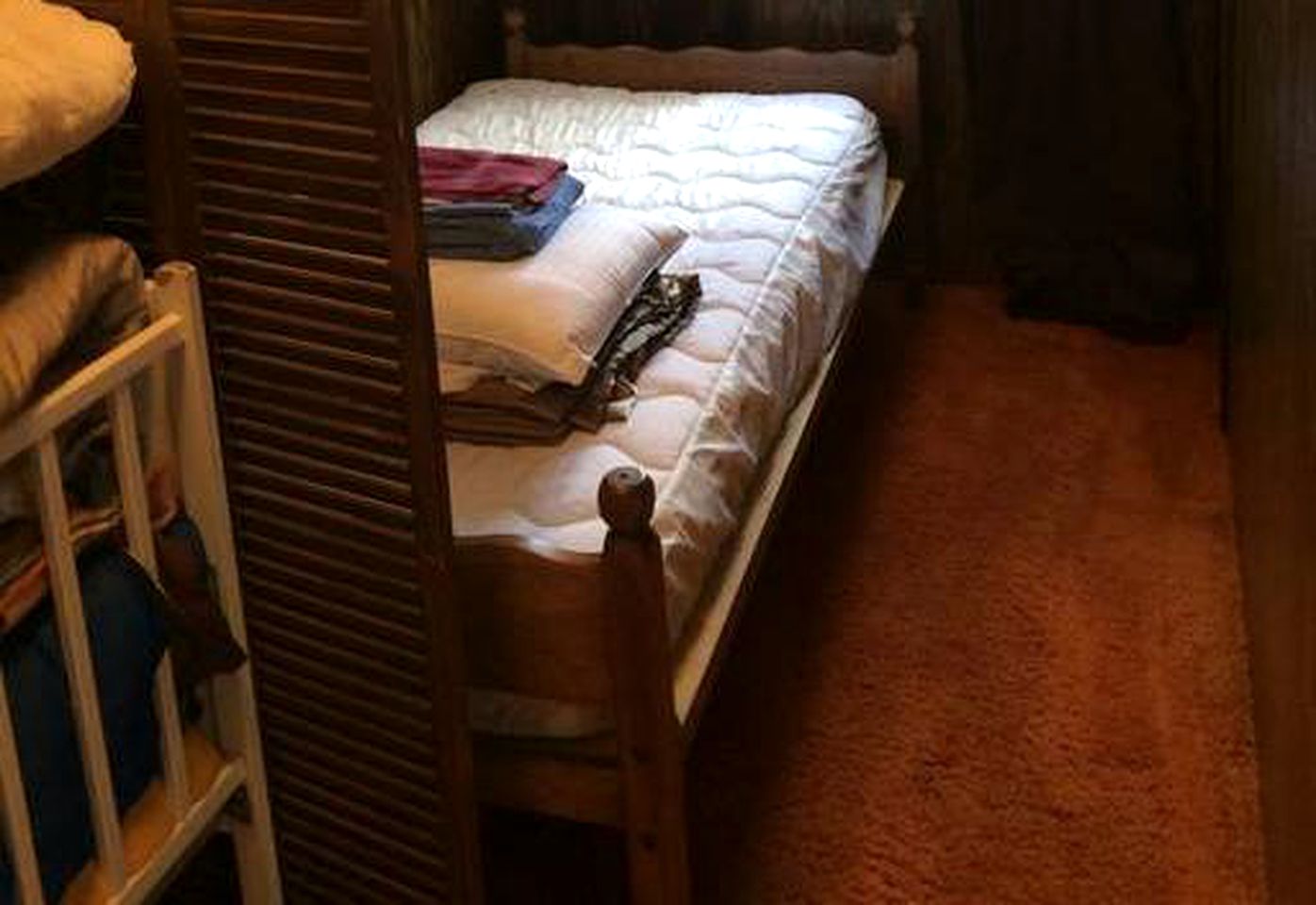 Spacious Cottage Rental with a Fire Pit and Fabulous Views in Summit Lake, Wisconsin