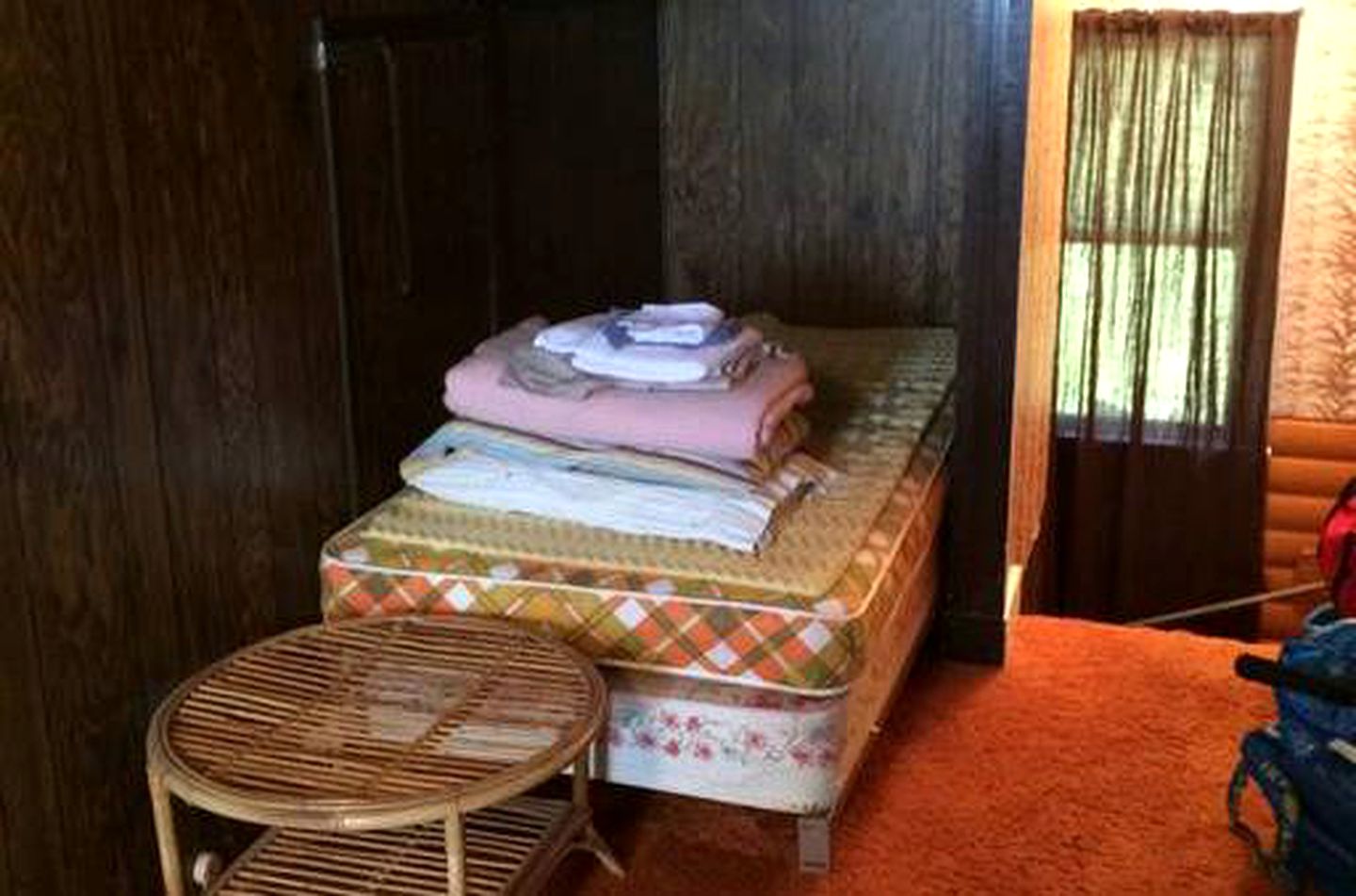 North Woods Old Lodge, Cabins, Summit Lake, United States of America Glamping Hub