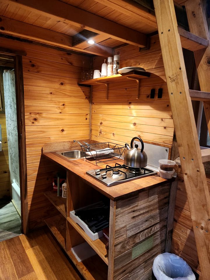 Beautiful Tiny House with Fire Pit in Dadswells Bridge, Victoria