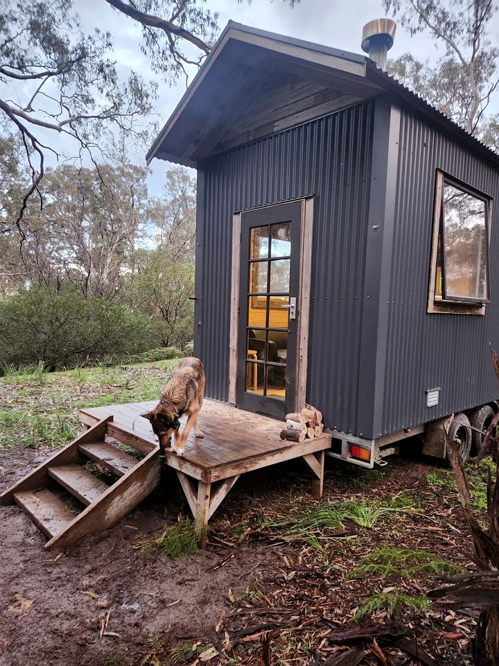 Beautiful Tiny House with Fire Pit in Dadswells Bridge, Victoria