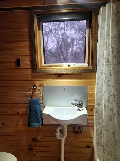 Tiny Houses (Australia, Dadswells Bridge, Victoria)