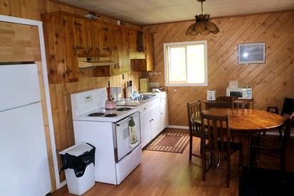 Fly Fishing Cabin near the Cariboo Mountians, British Columbia photo 3