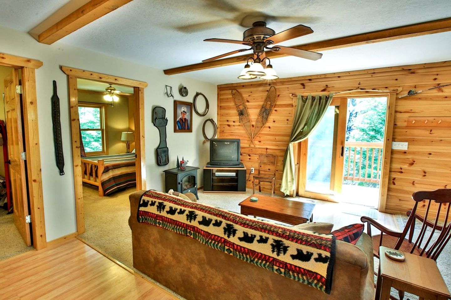 Amazing Cabin Rental in Voyageurs National Park near Lake Kabetogama, Minnesota