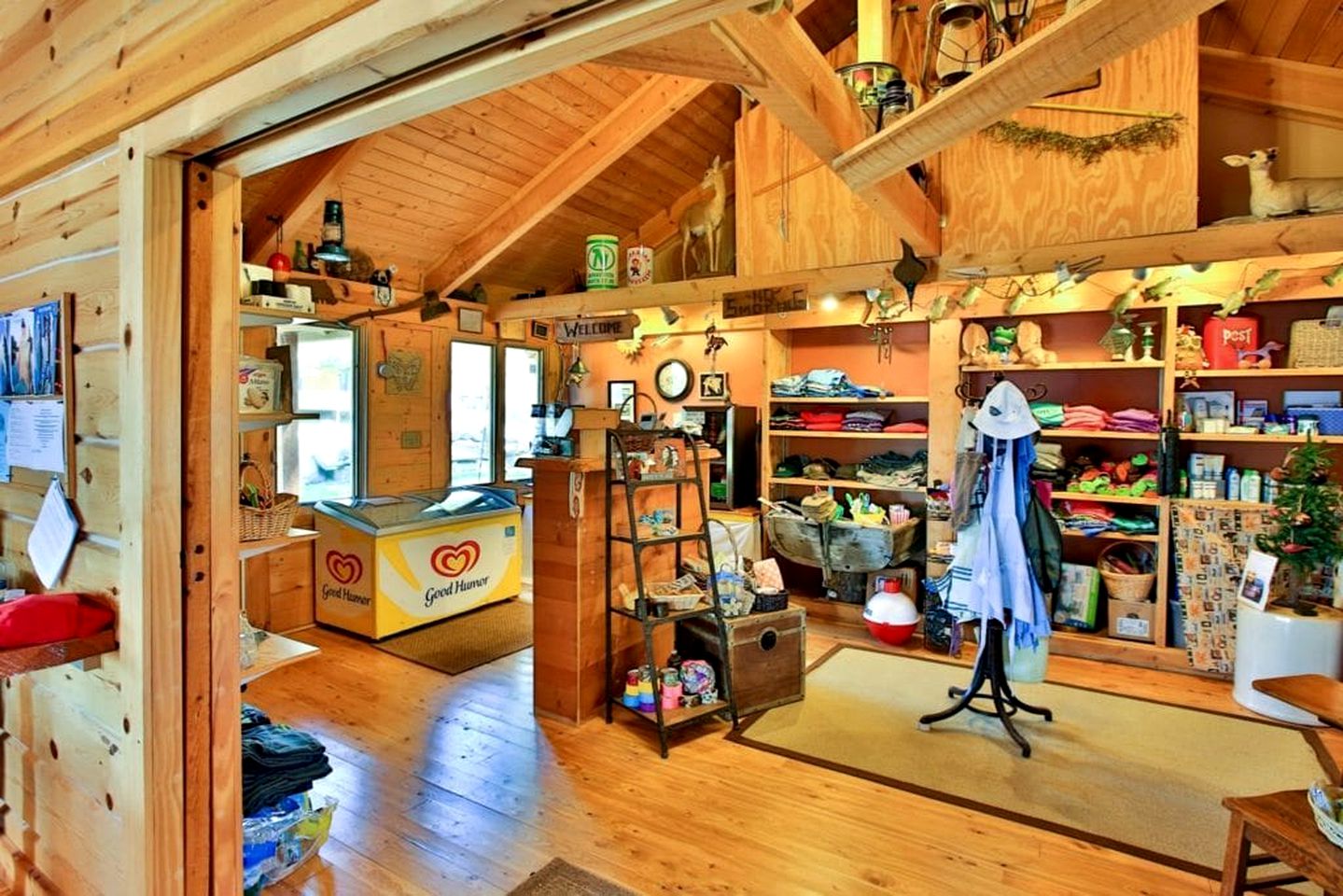 Amazing Cabin Rental in Voyageurs National Park near Lake Kabetogama, Minnesota