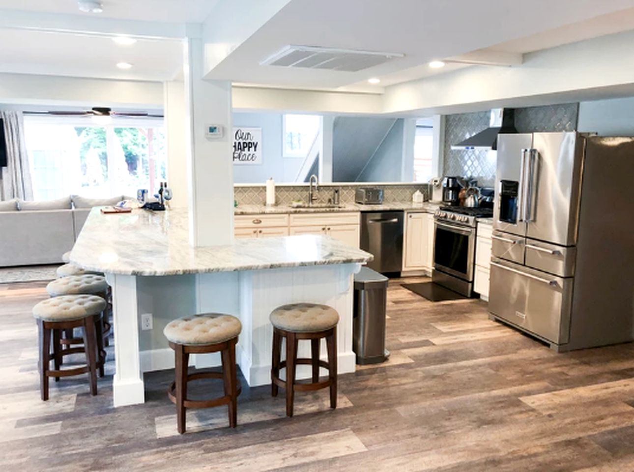 Luxurious Waterfront Cabin for a Group Getaway in Fort Ann, New York