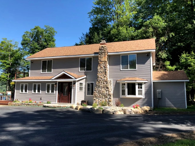 Cabins (Fort Ann, New York, United States)