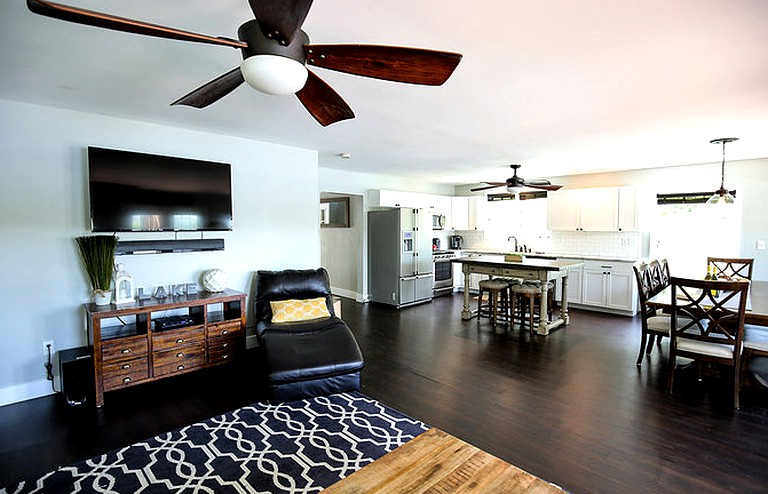 Cottages (Fort Ann, New York, United States)