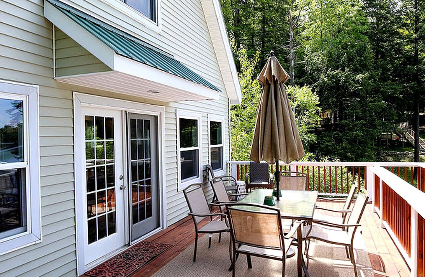 Lakefront Vacation Rental for Group Getaway in Fort Ann, Upstate New York